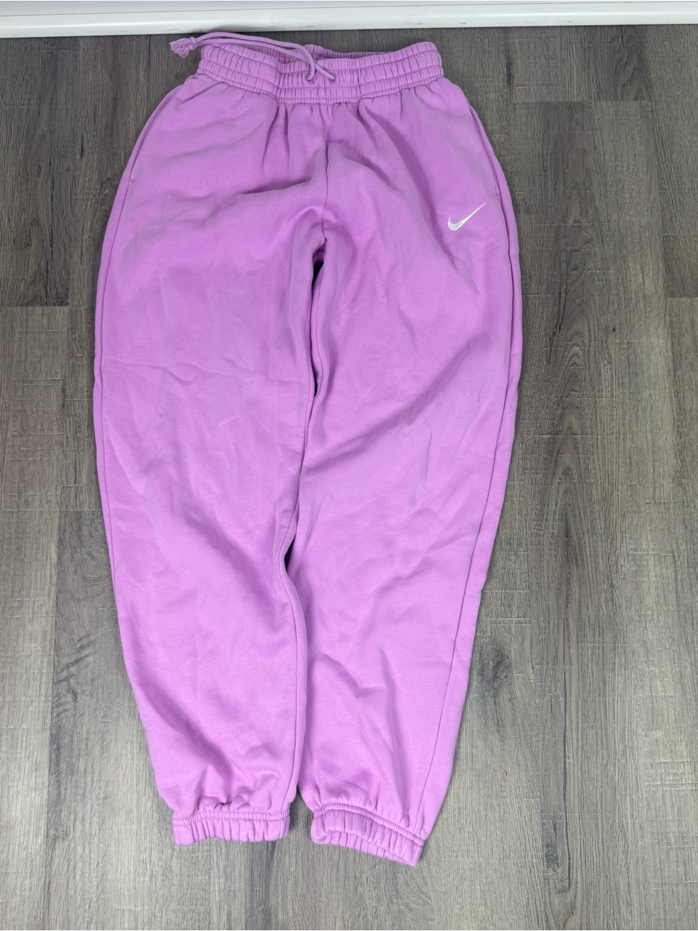 Nike Jogger Sweatpants Purple Women’s XS Fleece Embroidered Swoosh Athleisure